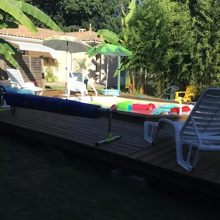 Au Fond Du Jardin